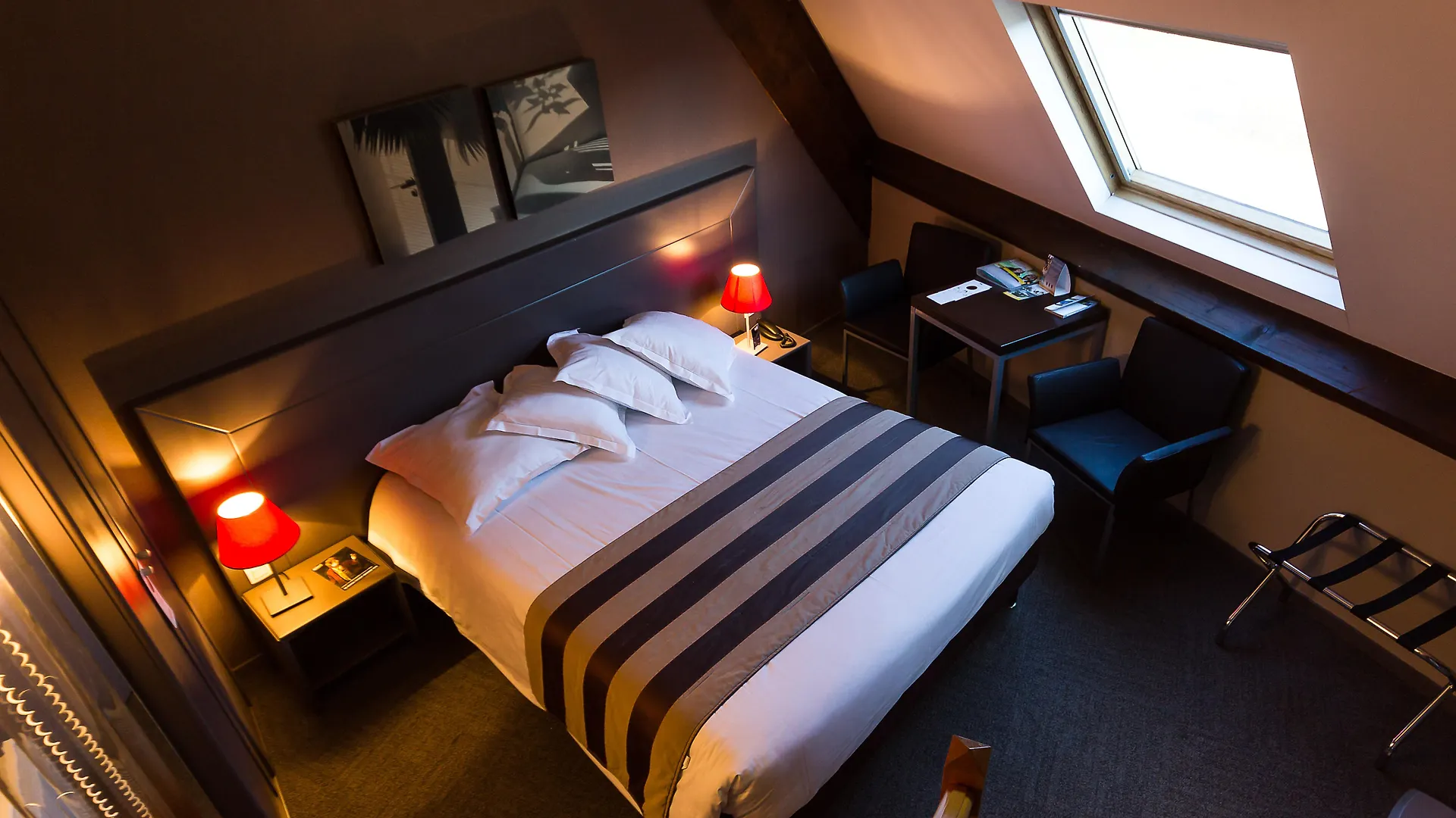 *** Hotel Hôtel Le Cervolan Voglans Frankrijk