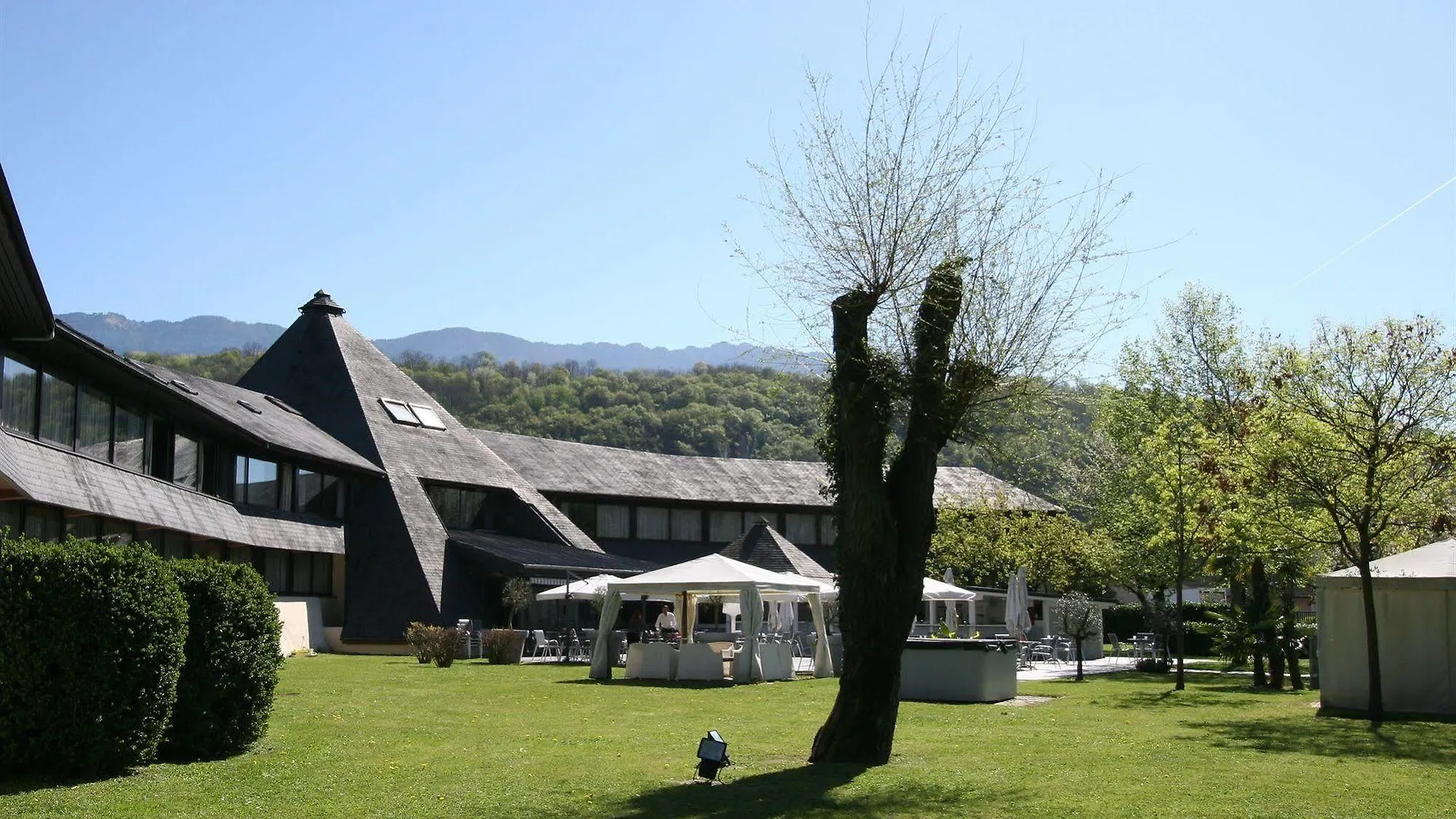 Hotel Le Cervolan Voglans